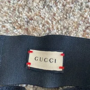 Unisex GUCCI black and gold headband! Gucci | Accessories | Unisex Gucci Black And Gold Headband  main image 4